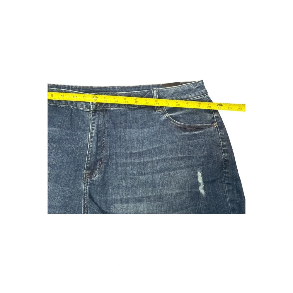 Venezia Lane Bryant Womens Plus Size 24 Distressed Denim Jean Shorts Medium Wash